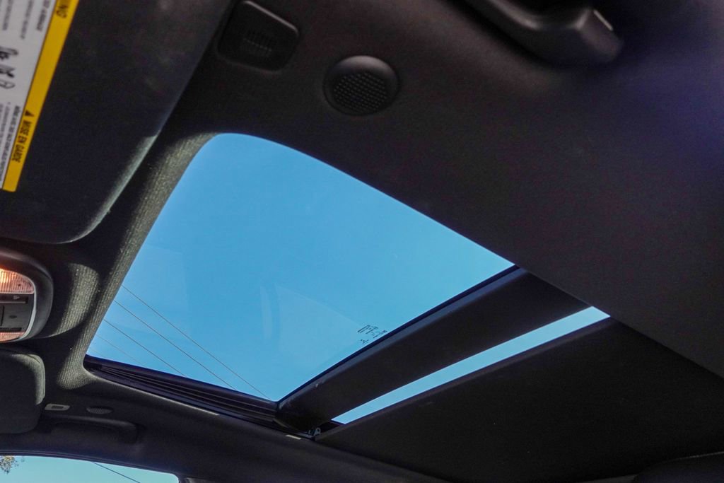 Used 2018 Jeep Grand Cherokee Limited image 25