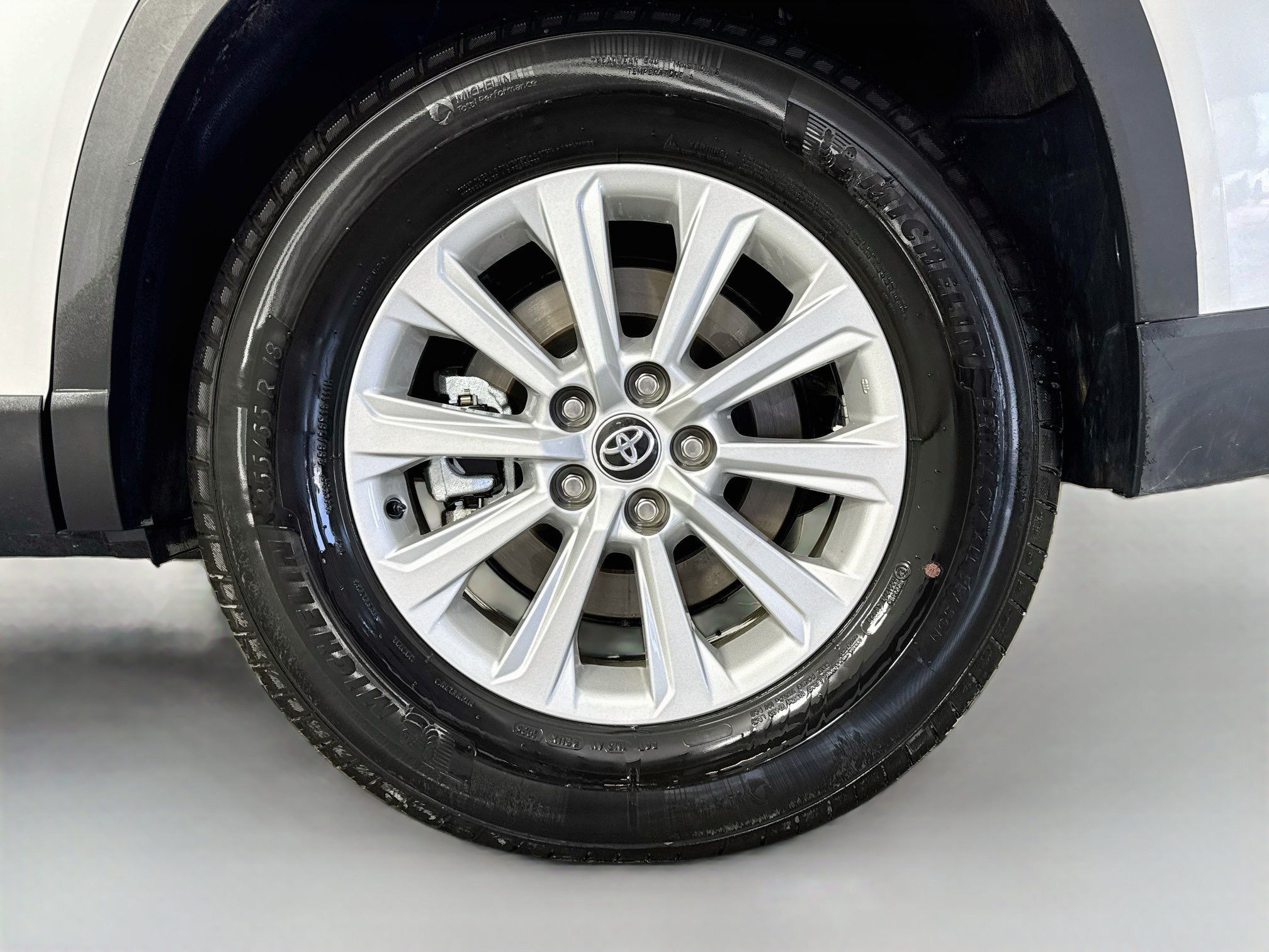 Certified 2025 Toyota Grand Highlander AWD image 33