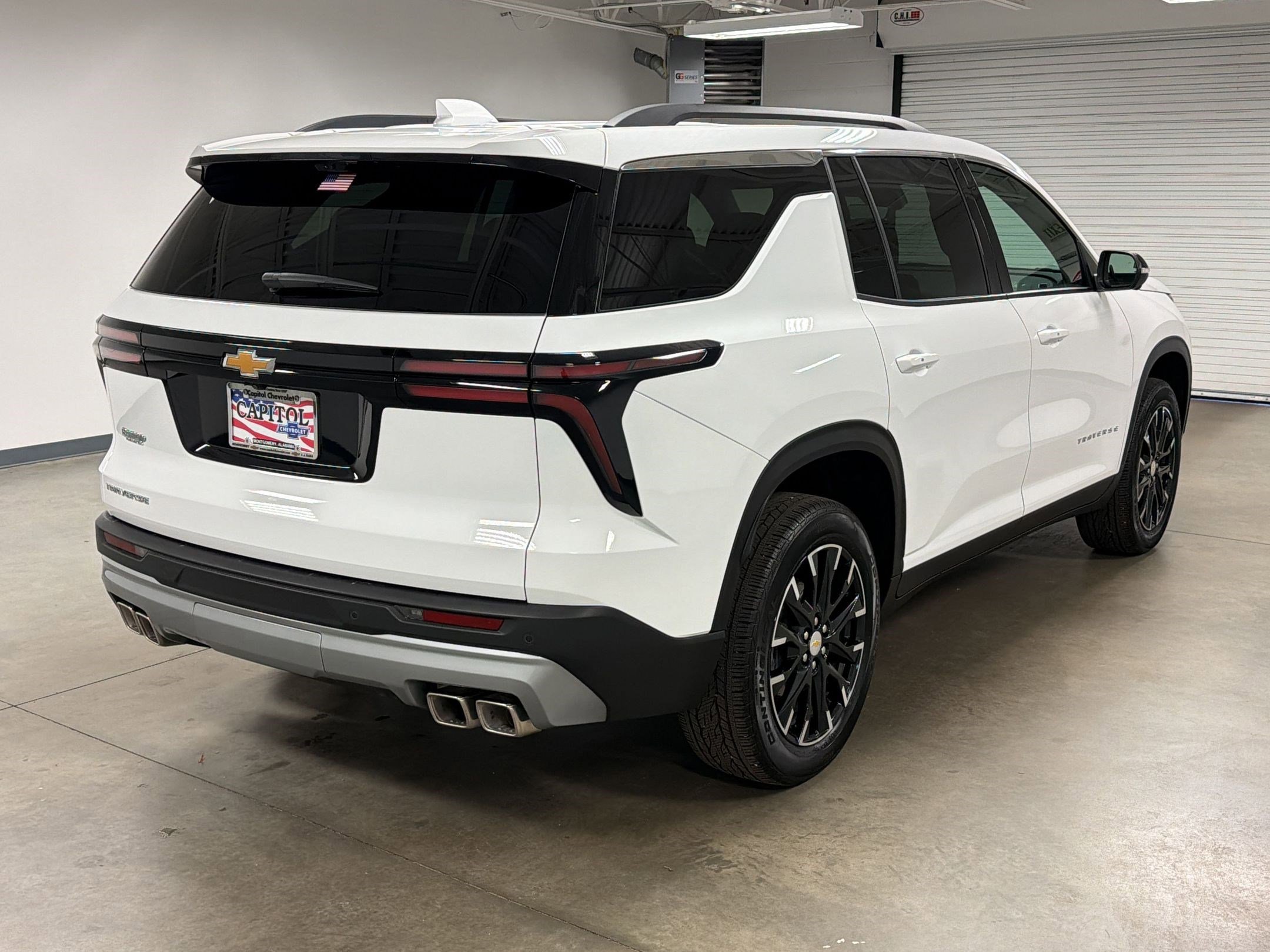 New 2026 Chevrolet Traverse LT w/ Sun and Wheel Package image 8