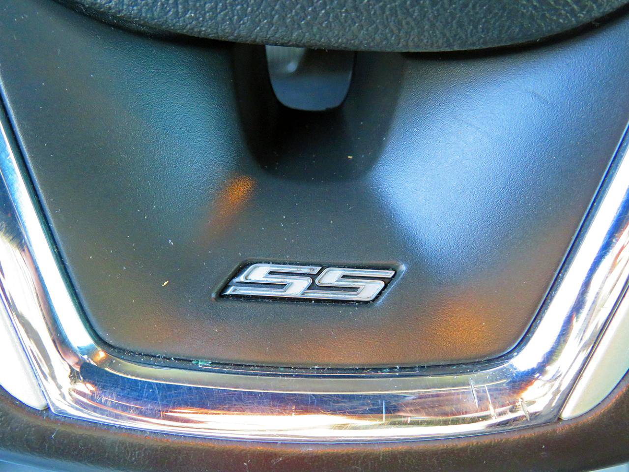 Used 2015 Chevrolet Camaro SS Coupe w/ RS PACKAGE w/ RS Package RWD image 31