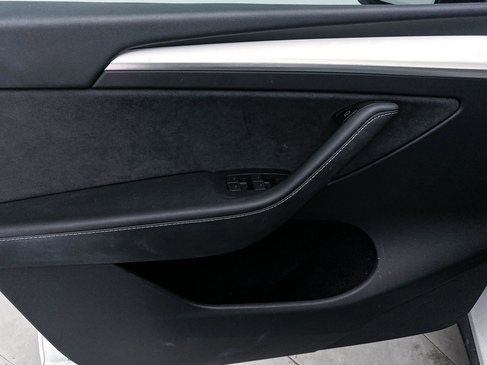 Used 2022 Tesla Model Y Performance AWD/4WD image 16