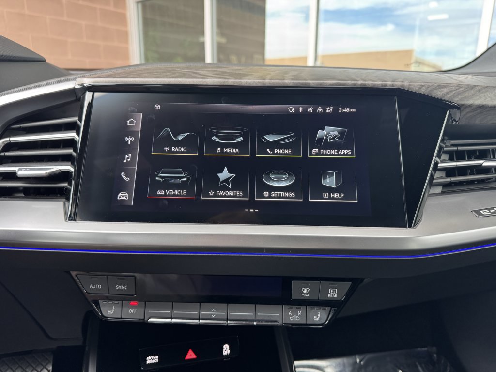 Used 2022 Audi Q4 e-tron Premium Plus w/ Premium Plus image 22