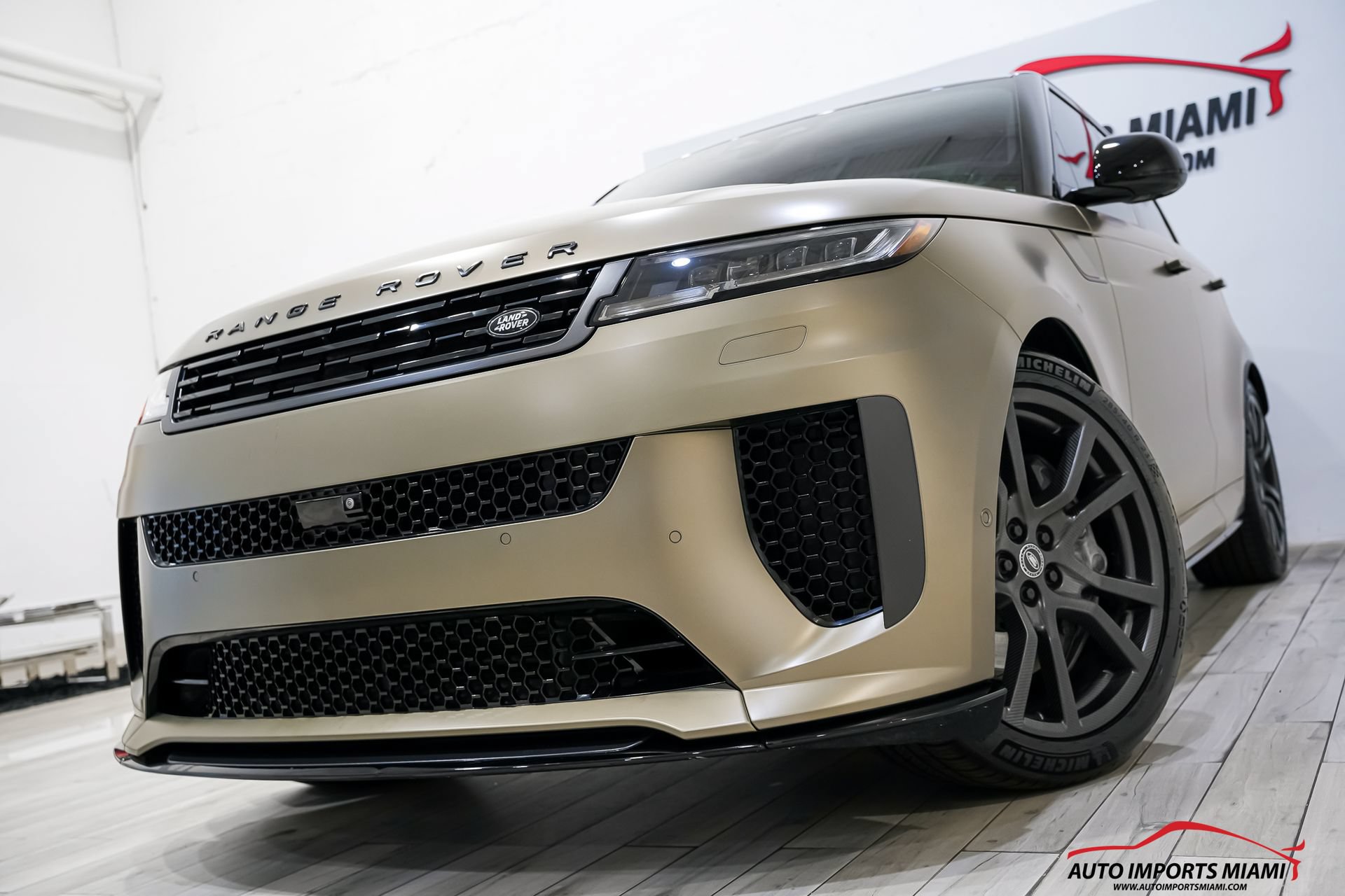 Used 2024 Land Rover Range Rover Sport SV Edition One Carbon Bronze AWD/4WD image 2