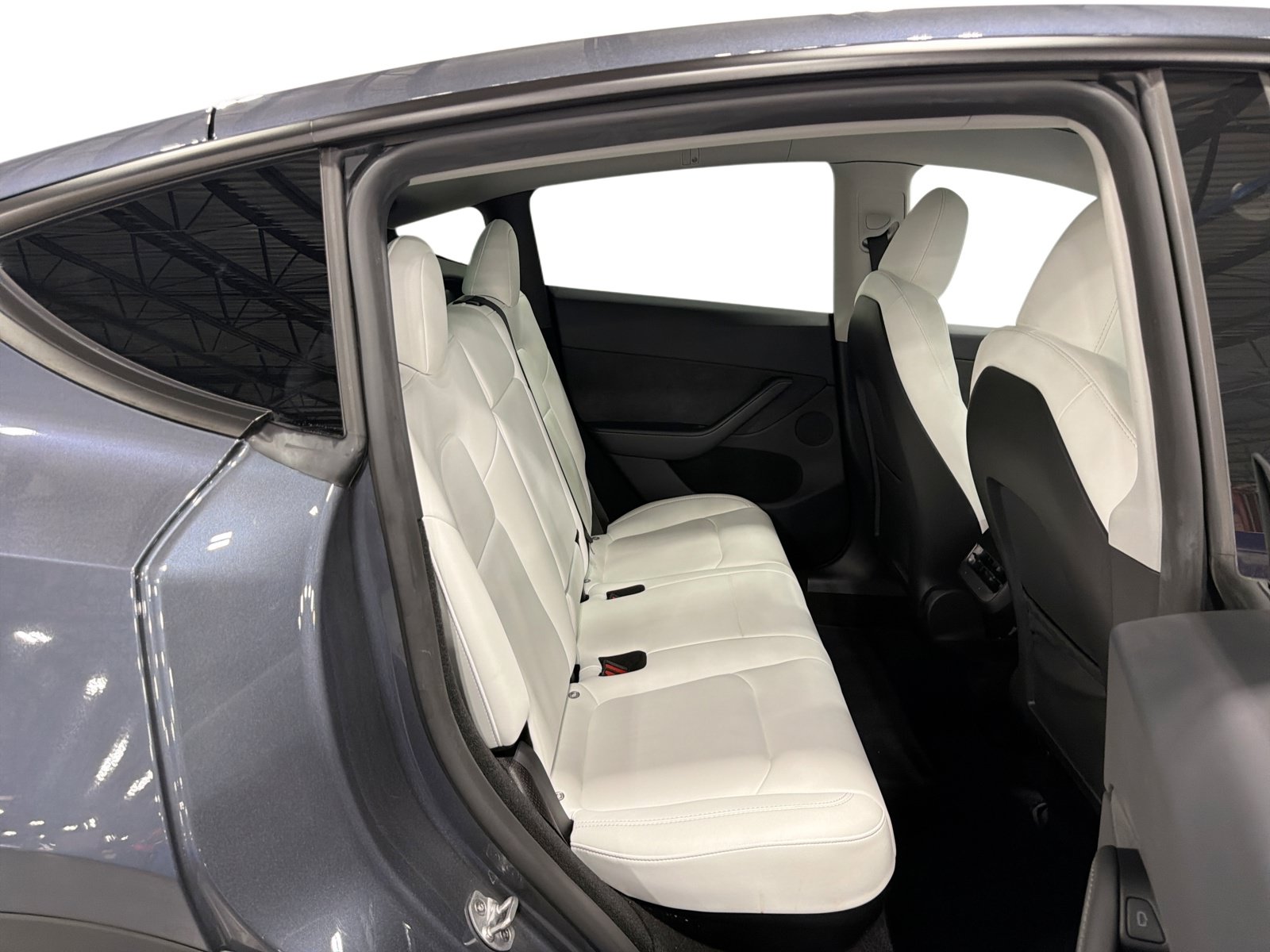 Certified 2023 Tesla Model Y Long Range AWD/4WD image 11
