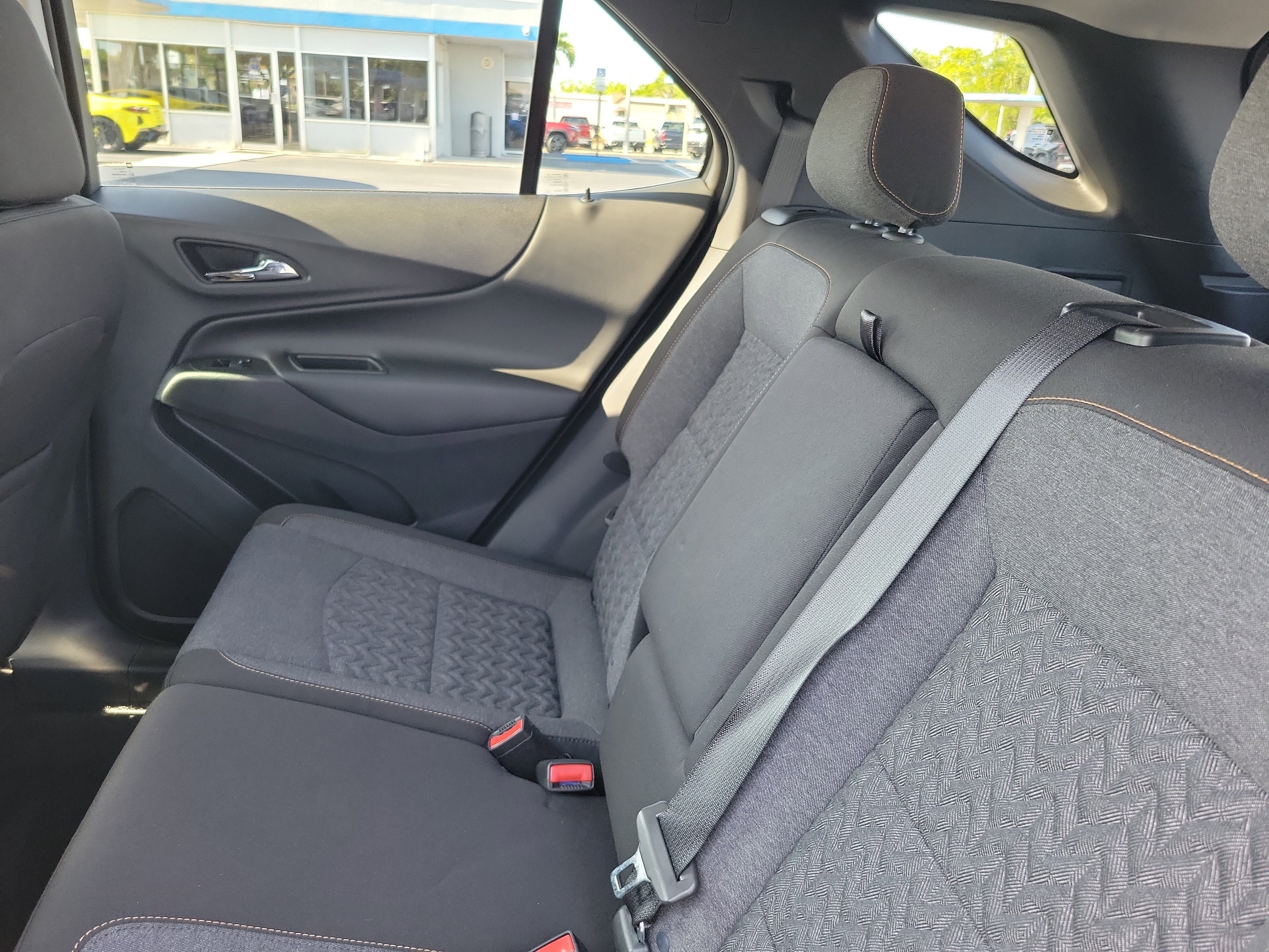 Used 2024 Chevrolet Equinox LT FWD image 10