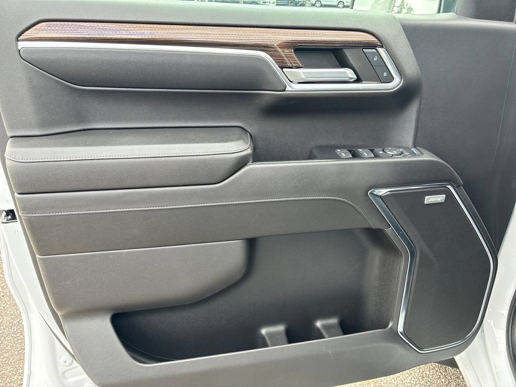 Used 2023 Chevrolet Silverado 1500 RST AWD/4WD image 12