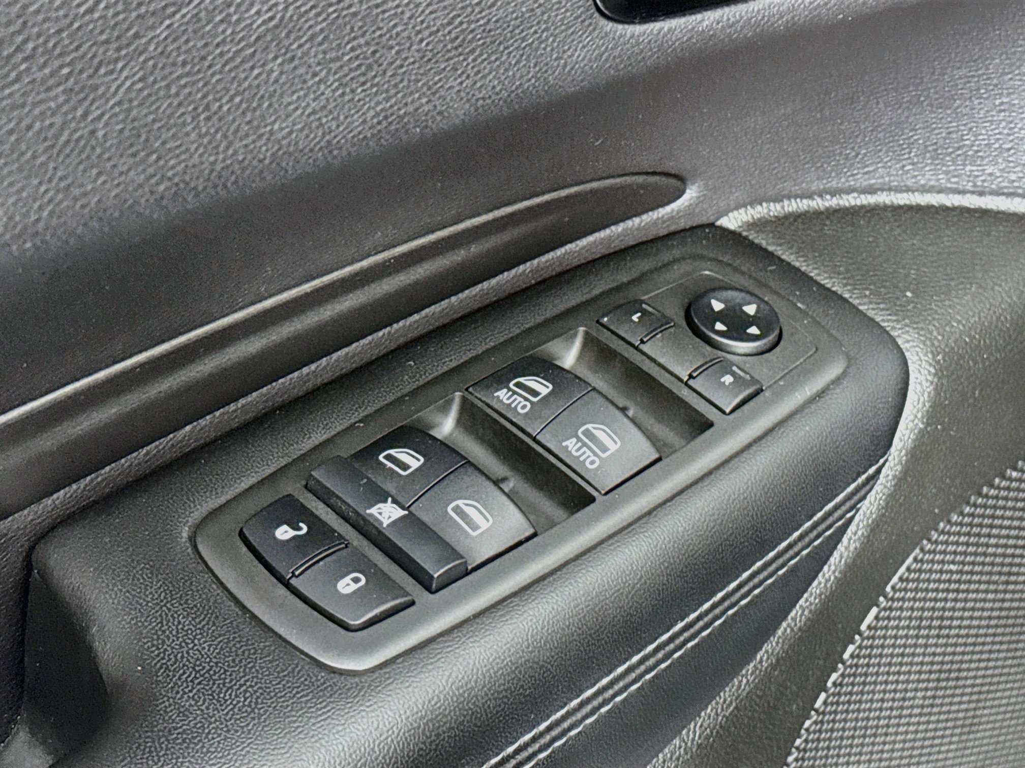 Used 2021 Dodge Durango SXT AWD/4WD image 17