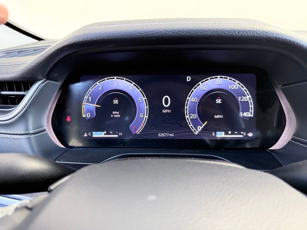 Used 2023 Jeep Grand Cherokee Limited w/ Black Appearance Package image 15