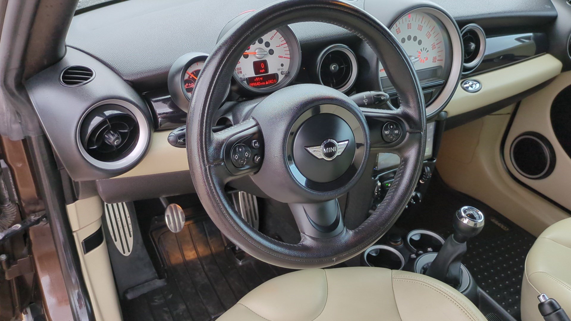 Used 2011 MINI Cooper S FWD image 15