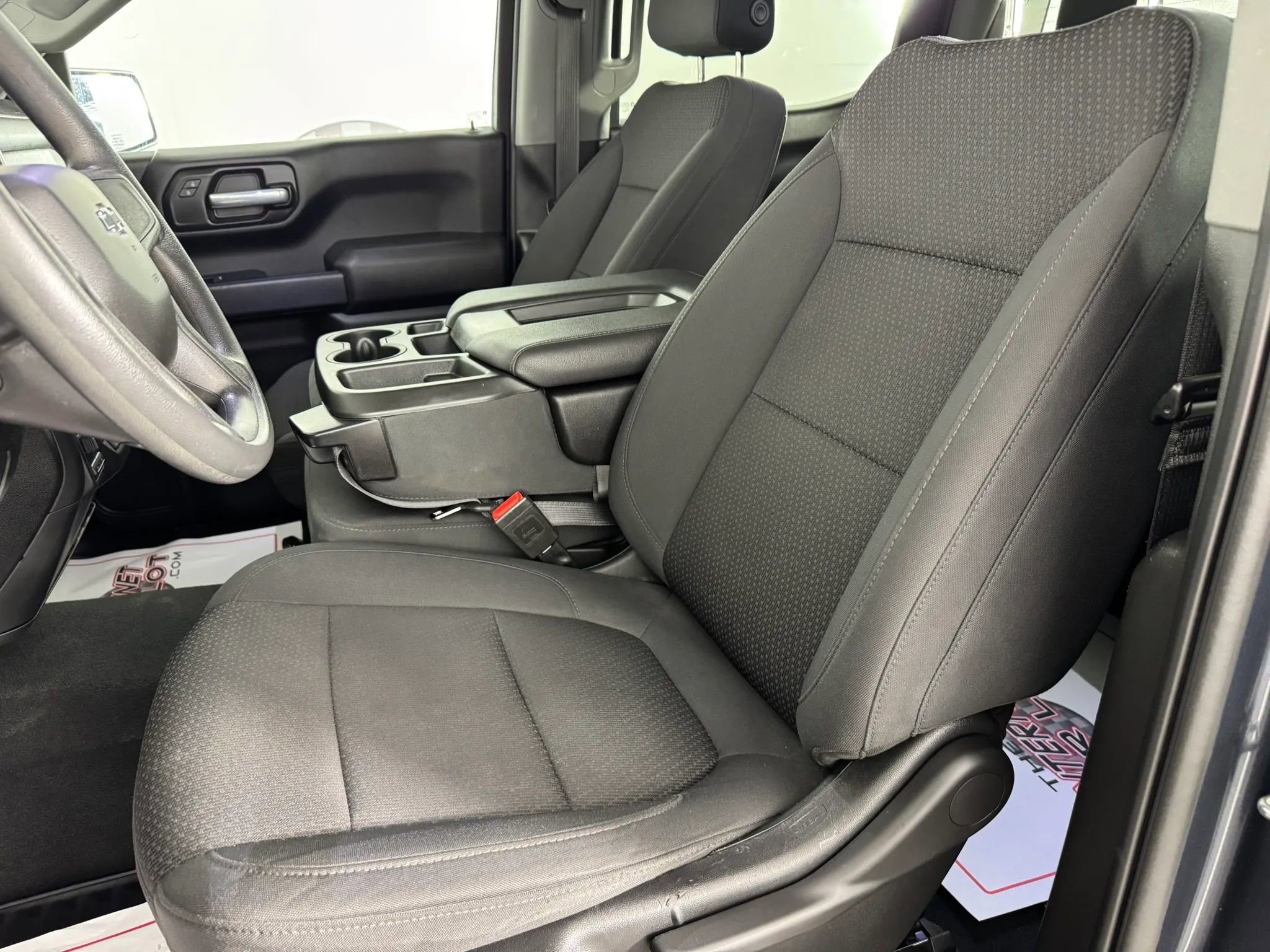 Used 2021 Chevrolet Silverado 1500 Custom Trail Boss AWD/4WD image 31