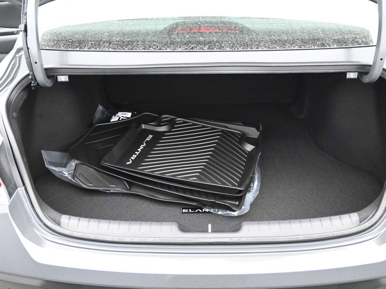 New 2026 Hyundai Elantra SE image 13