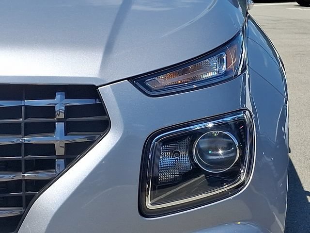 New 2026 Hyundai Venue SEL FWD image 9