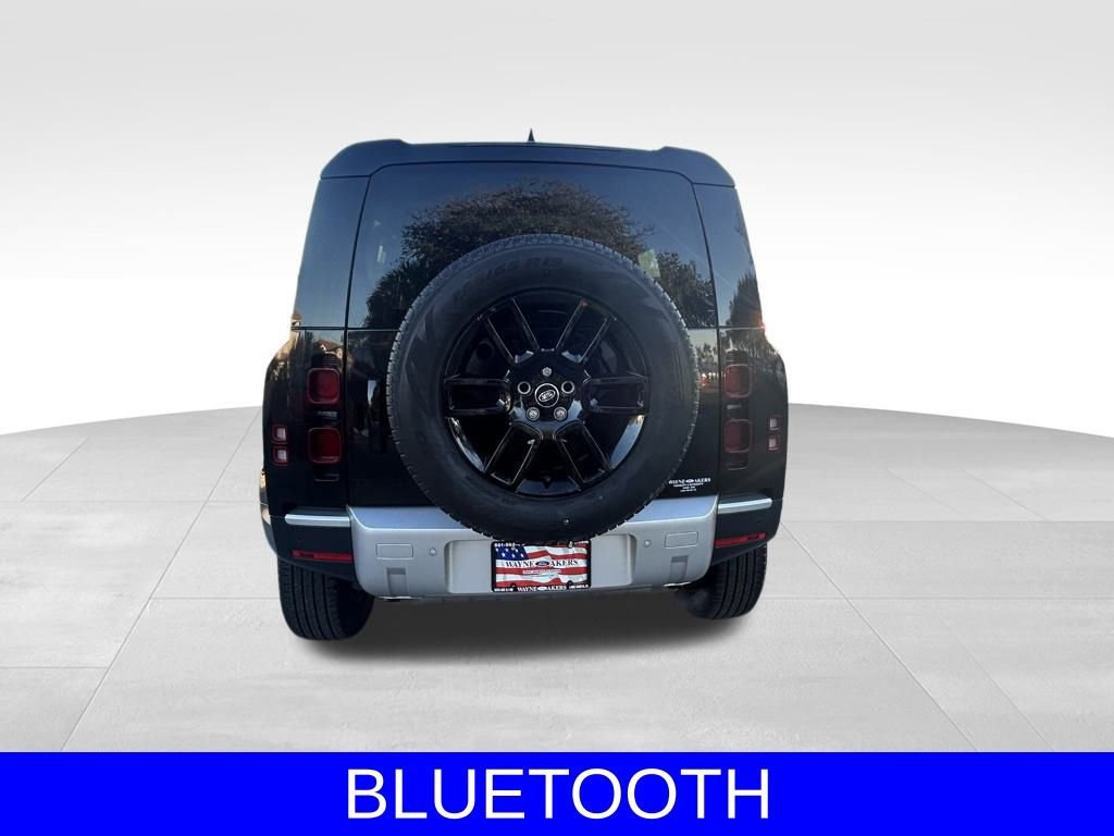 Used 2025 Land Rover Defender 110 S AWD/4WD image 5