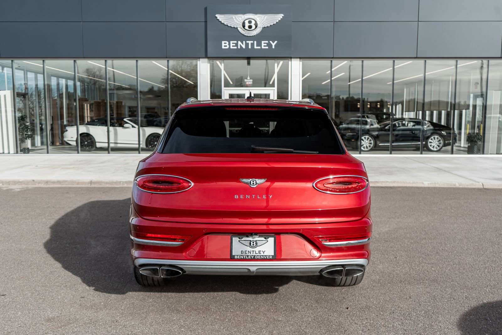 Used 2024 Bentley Bentayga Extended Wheelbase image 11