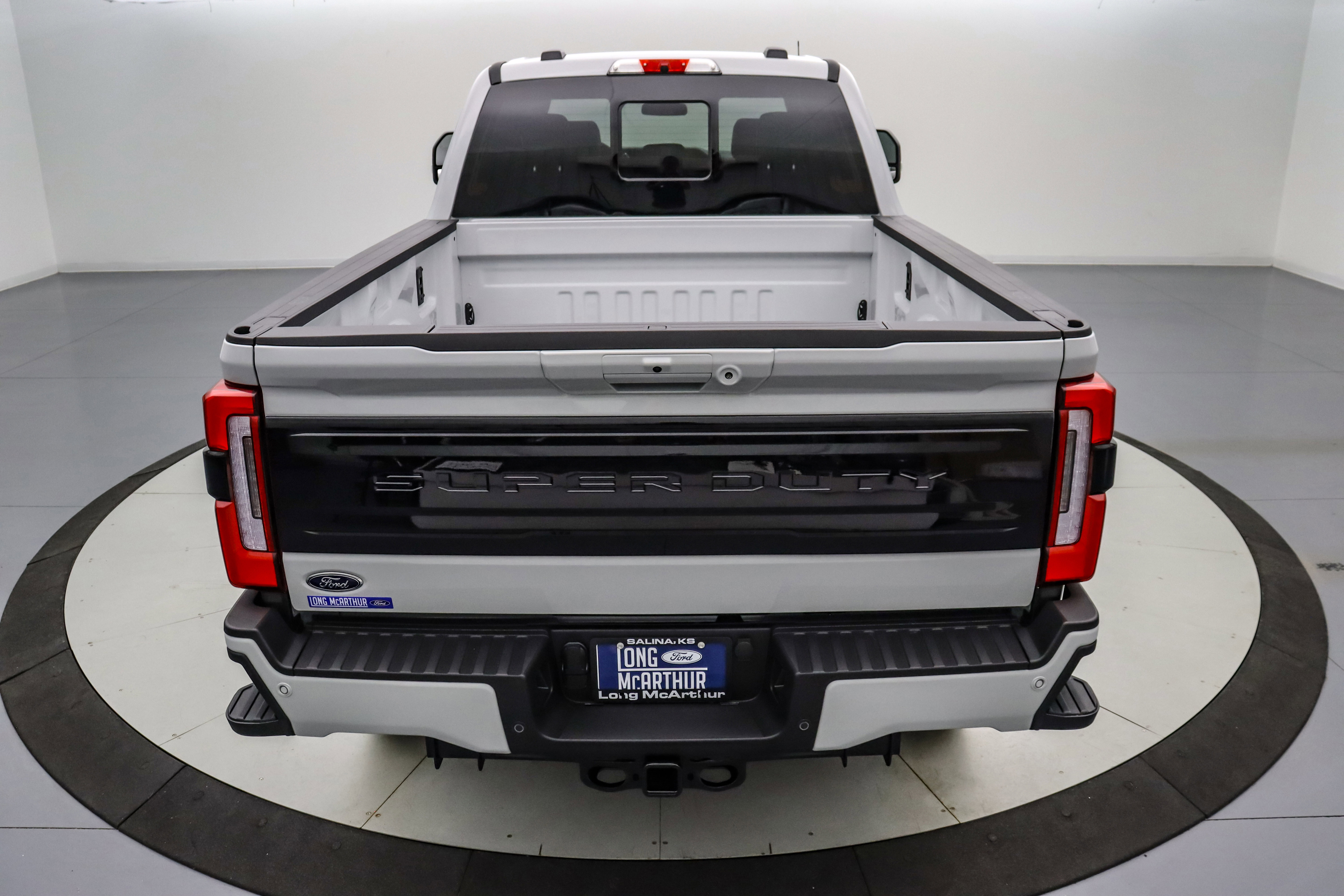 New 2026 Ford F250 Platinum w/ Tremor Off-Road Package image 5