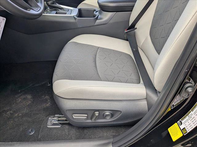 New 2025 Toyota RAV4 XLE w/ Convenience Package FWD image 4