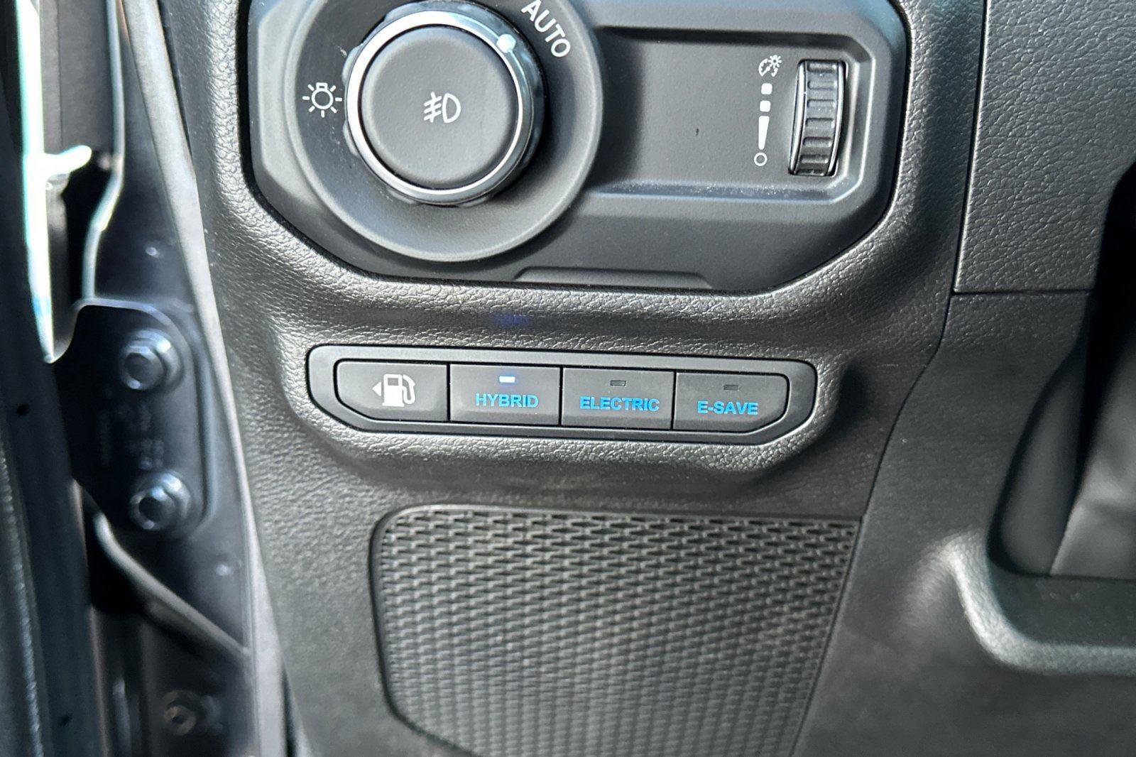 Used 2023 Jeep Wrangler Unlimited Rubicon 4xe image 24