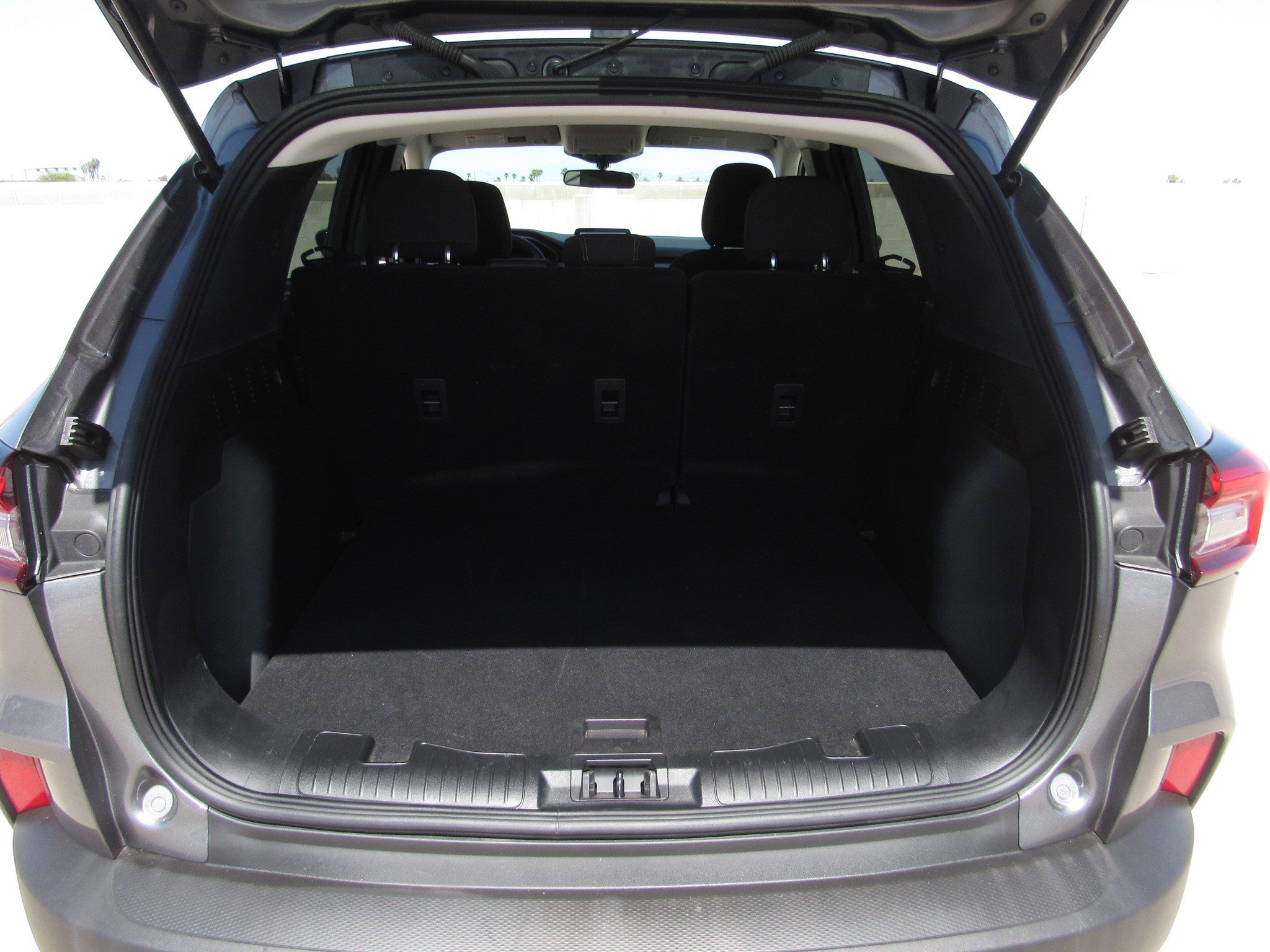 Used 2025 Ford Escape Active AWD/4WD image 12