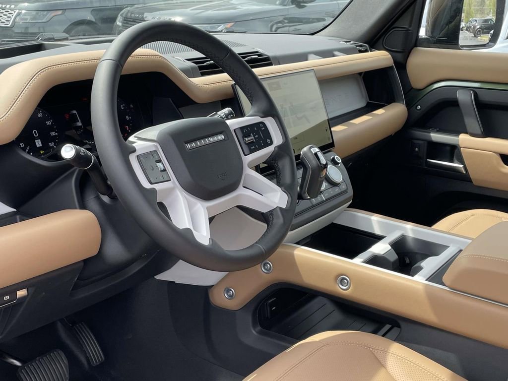 New 2026 Land Rover Defender 130 X-Dynamic SE AWD/4WD image 13