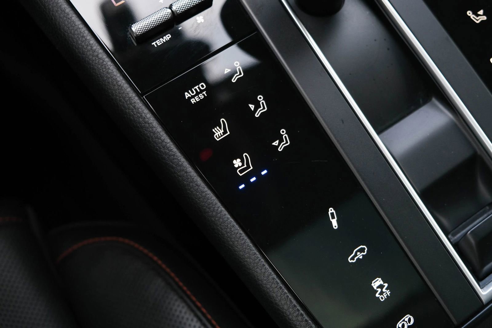 Used 2022 Porsche Macan GTS image 28