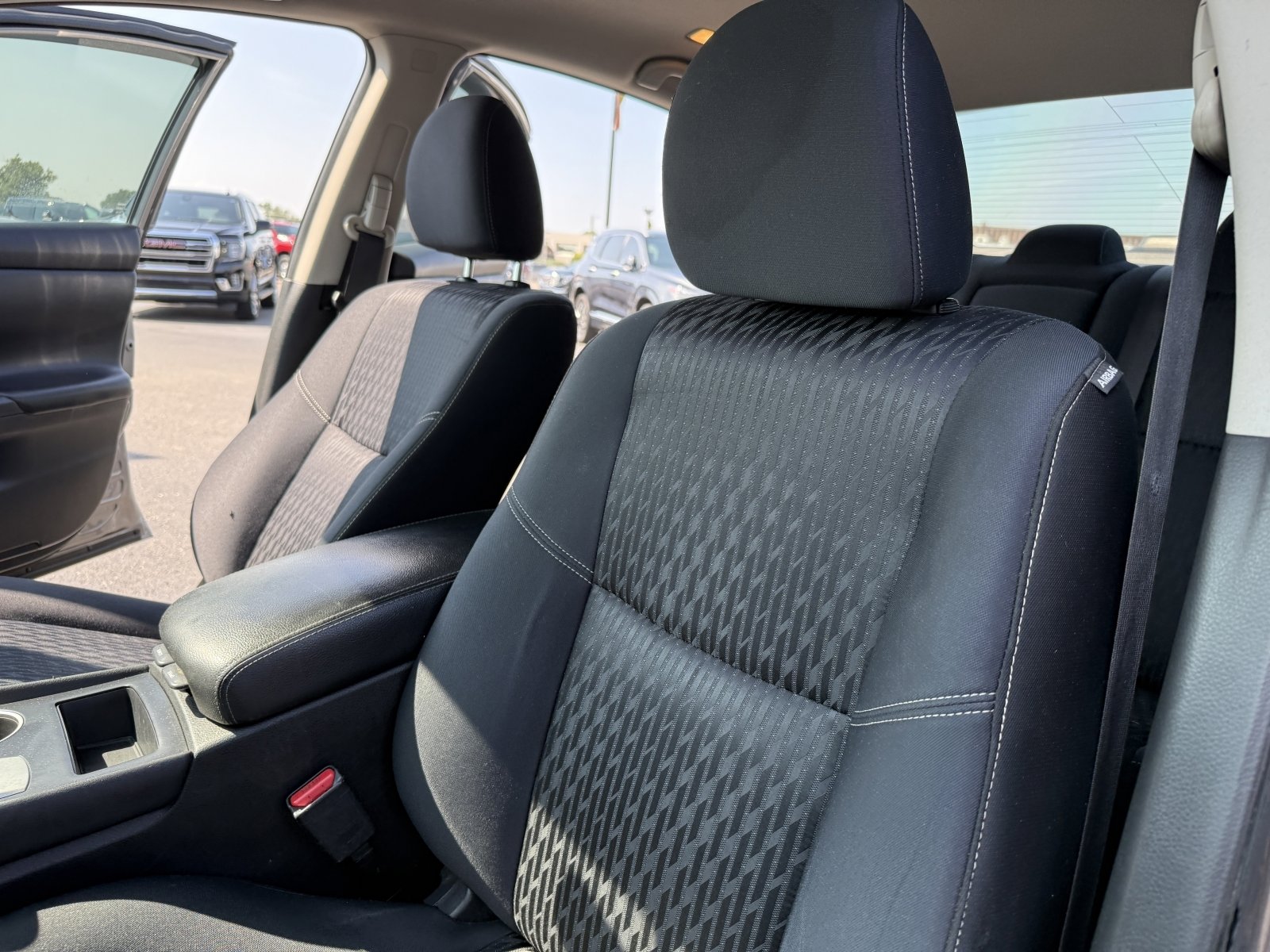 Used 2018 Nissan Altima 2.5 S w/ S Convenience Package image 16