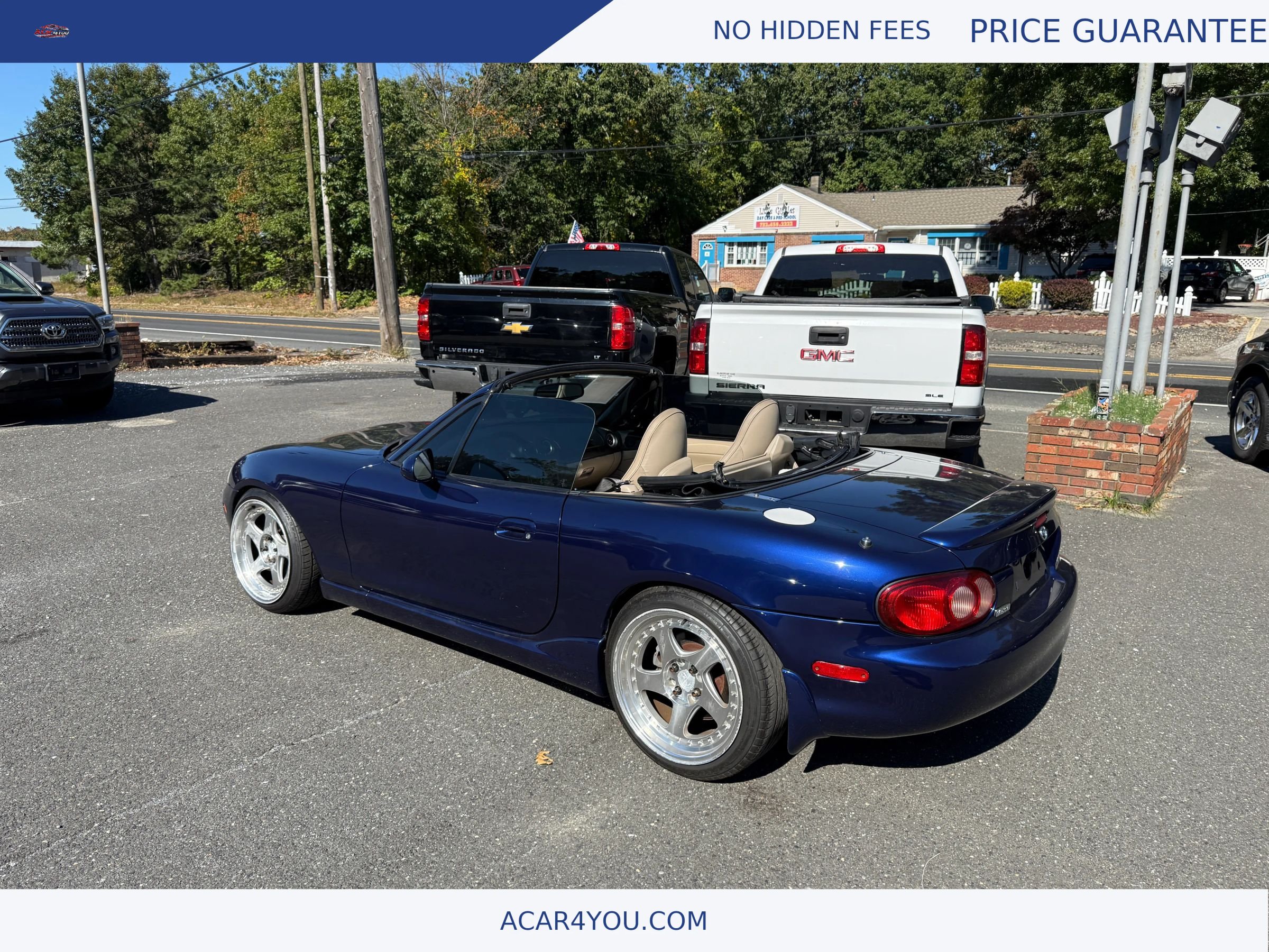 Used 2004 MAZDA MX-5 Miata LS w/ Sports Look Appearance Pkg RWD image 3