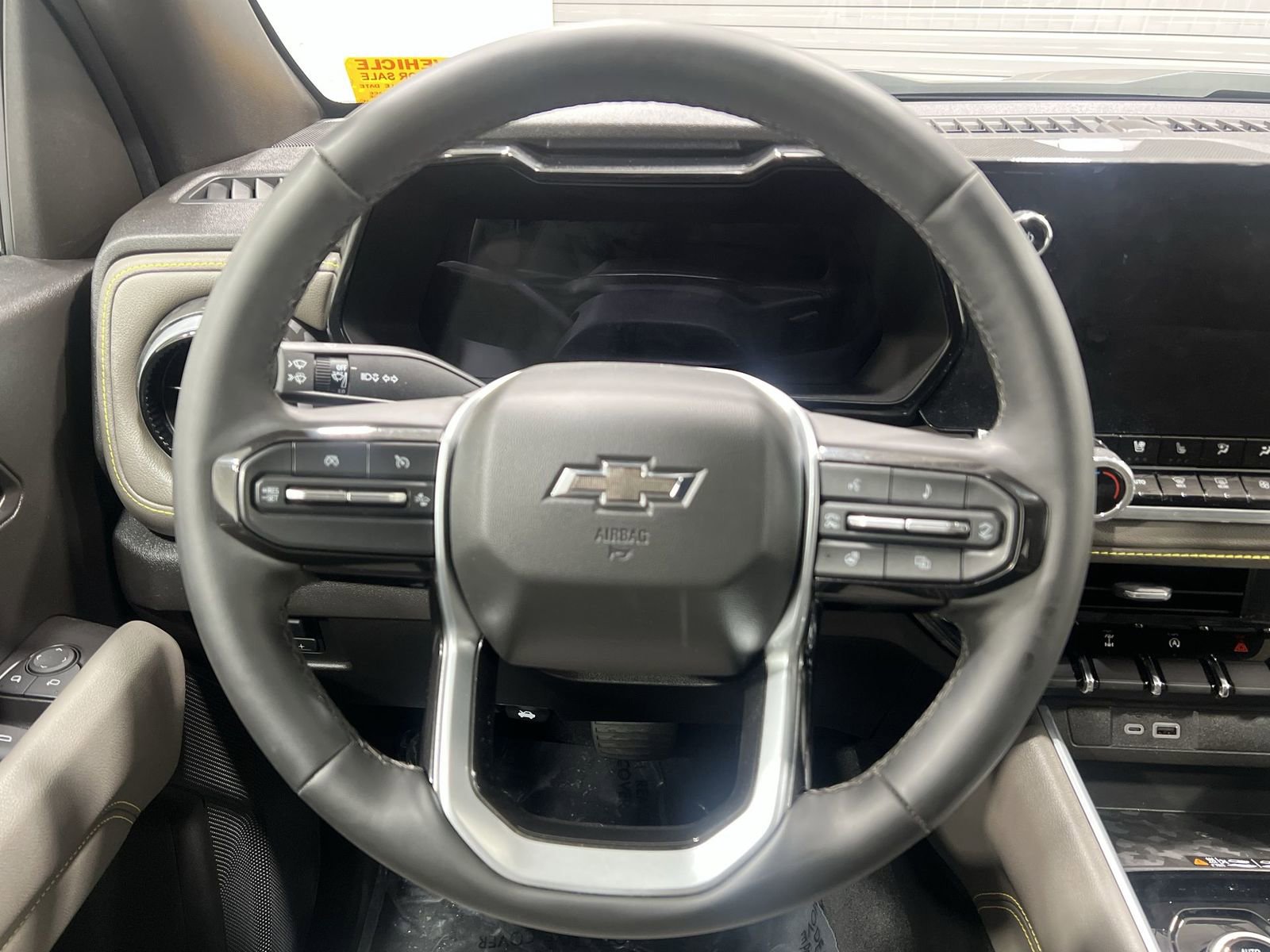 Used 2024 Chevrolet Colorado ZR2 w/ ZR2 Convenience Package III image 14