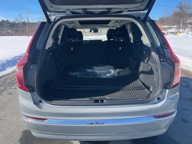 New 2026 Volvo XC90 B6 Ultra w/ Protection Package image 7