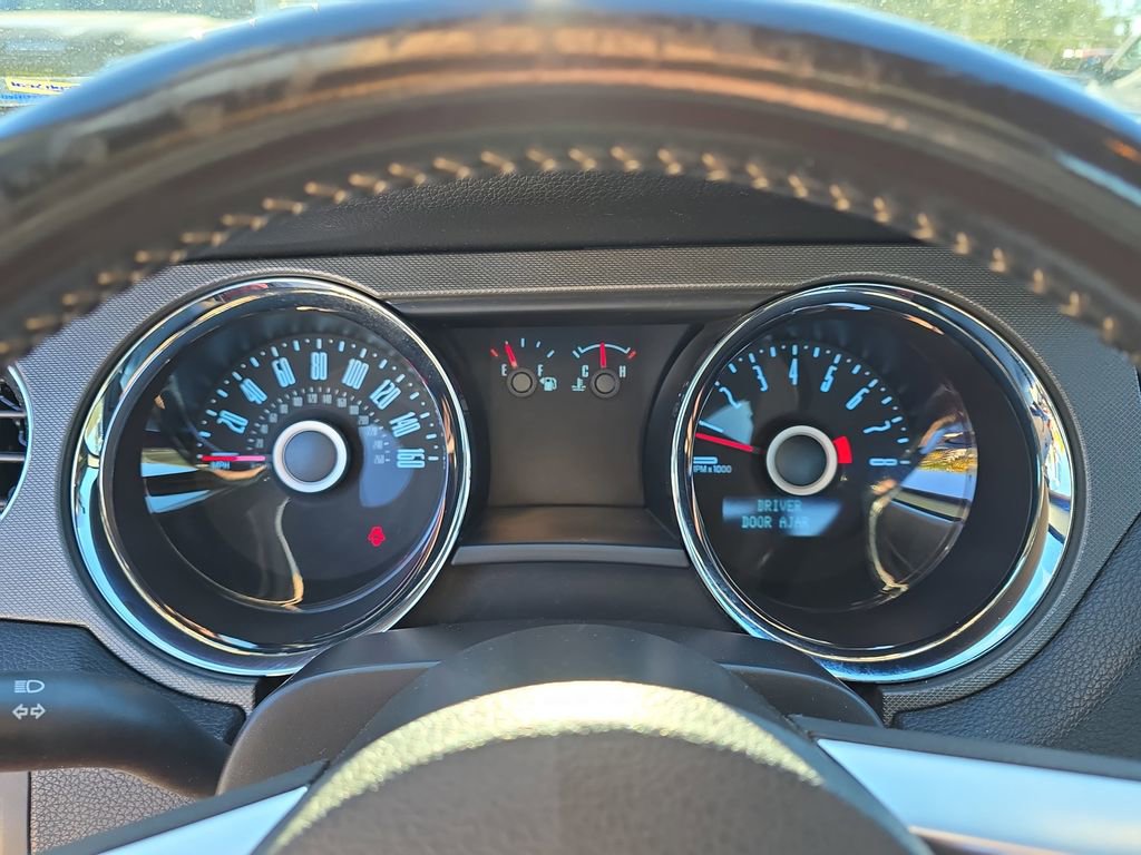 Used 2014 Ford Mustang Coupe image 24