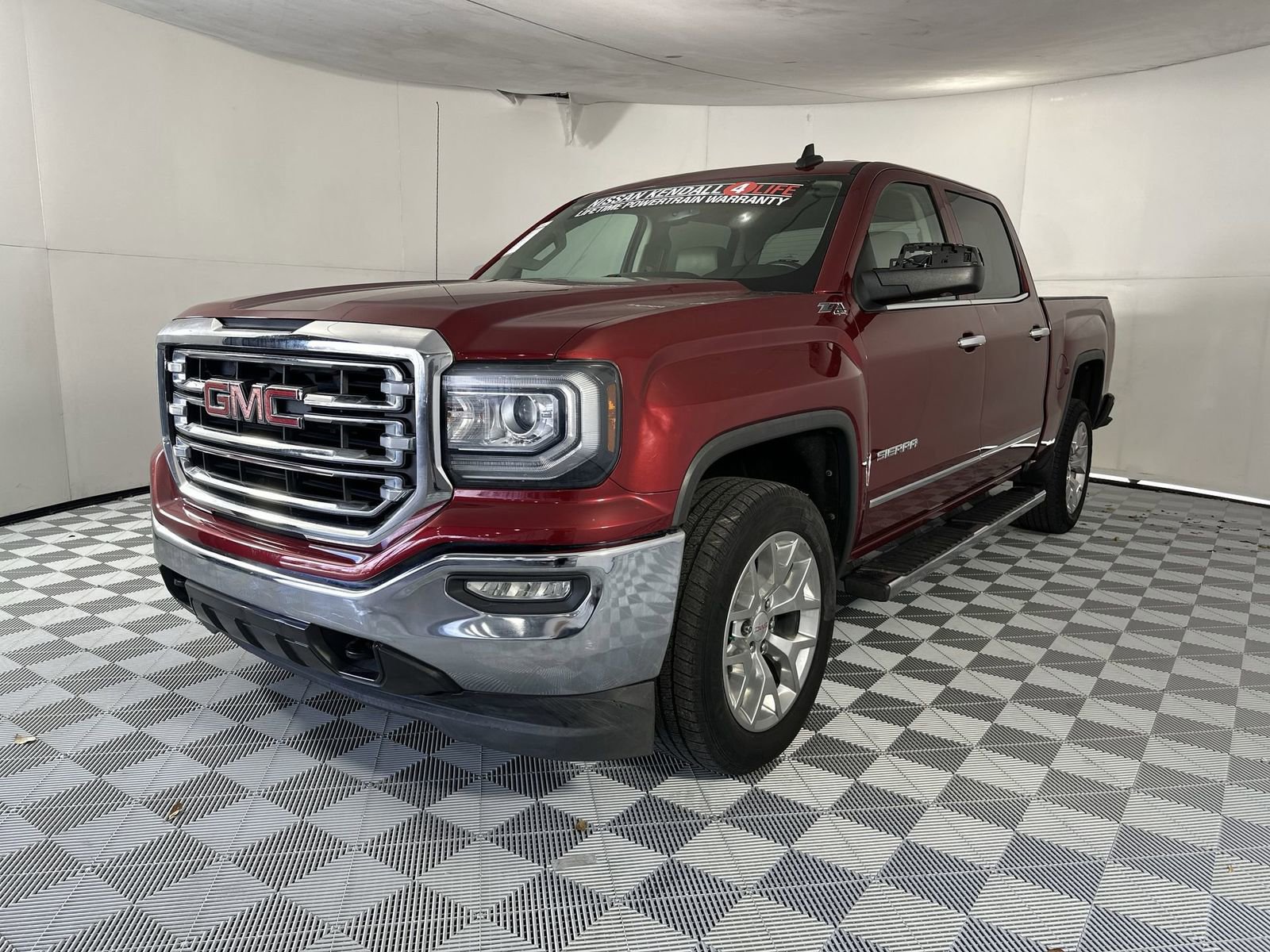 Used 2018 GMC Sierra 1500 SLT w/ SLT Premium Package image 4