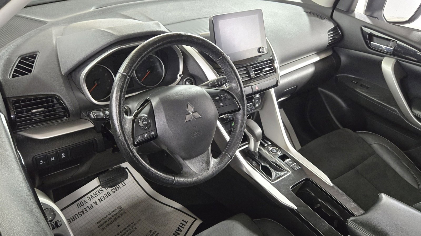 Used 2023 Mitsubishi Eclipse Cross SE image 10