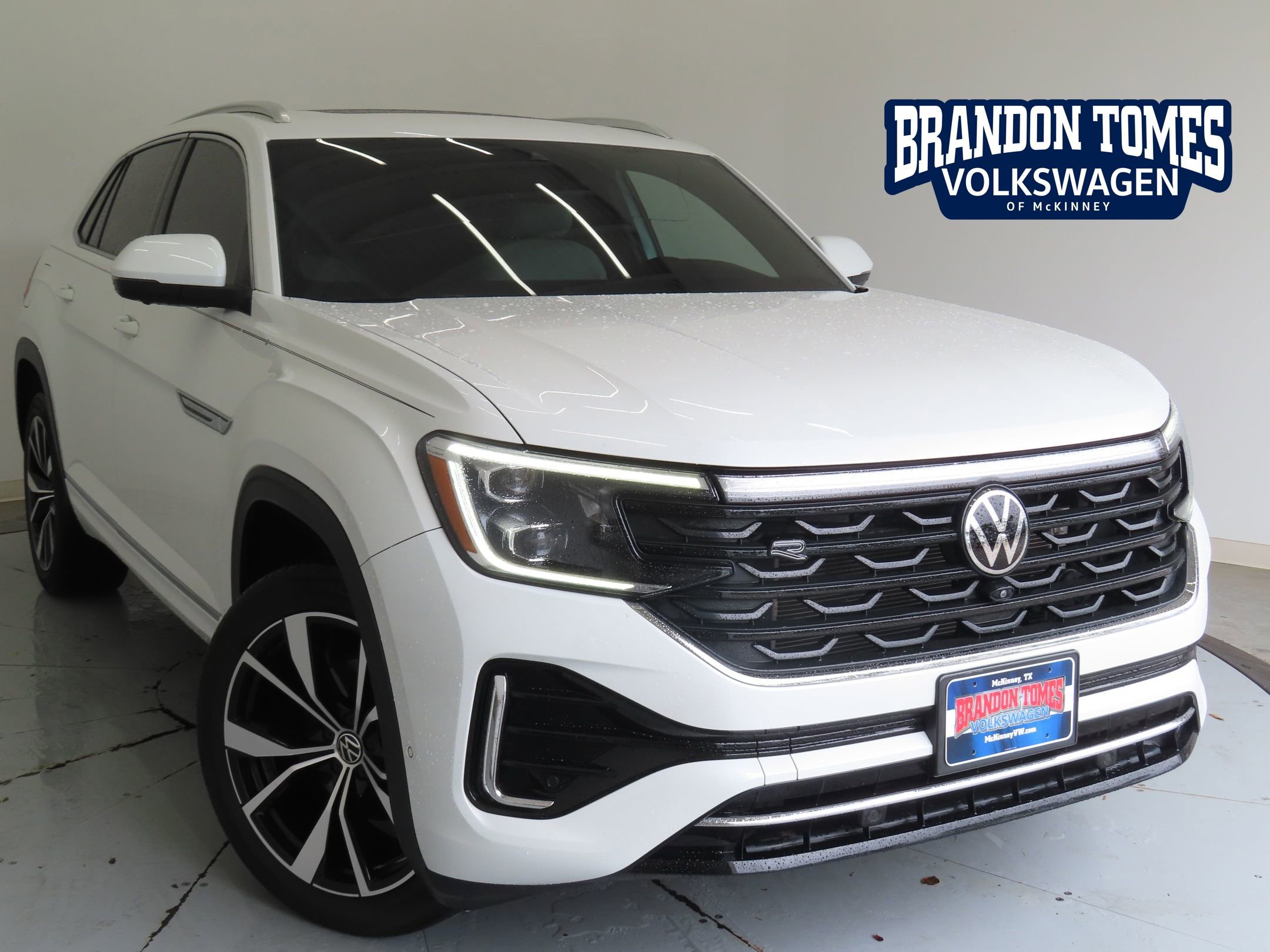Used 2024 Volkswagen Atlas Cross Sport SEL Premium R-Line