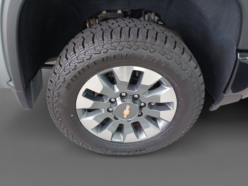 Used 2024 Chevrolet Silverado 2500 Custom w/ Custom Value Package AWD/4WD image 15