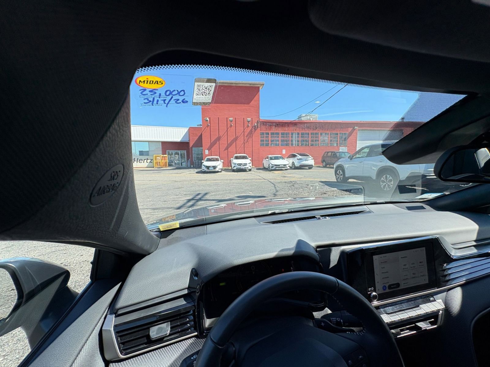 Used 2025 Toyota Camry SE FWD image 31