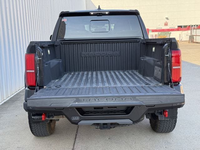 Used 2026 Toyota Tacoma TRD Pro AWD/4WD image 37