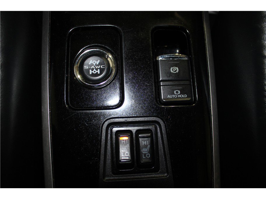 Used 2020 Mitsubishi Outlander ES image 32