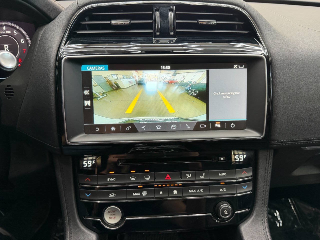 Used 2019 Jaguar F-PACE Prestige AWD/4WD image 28
