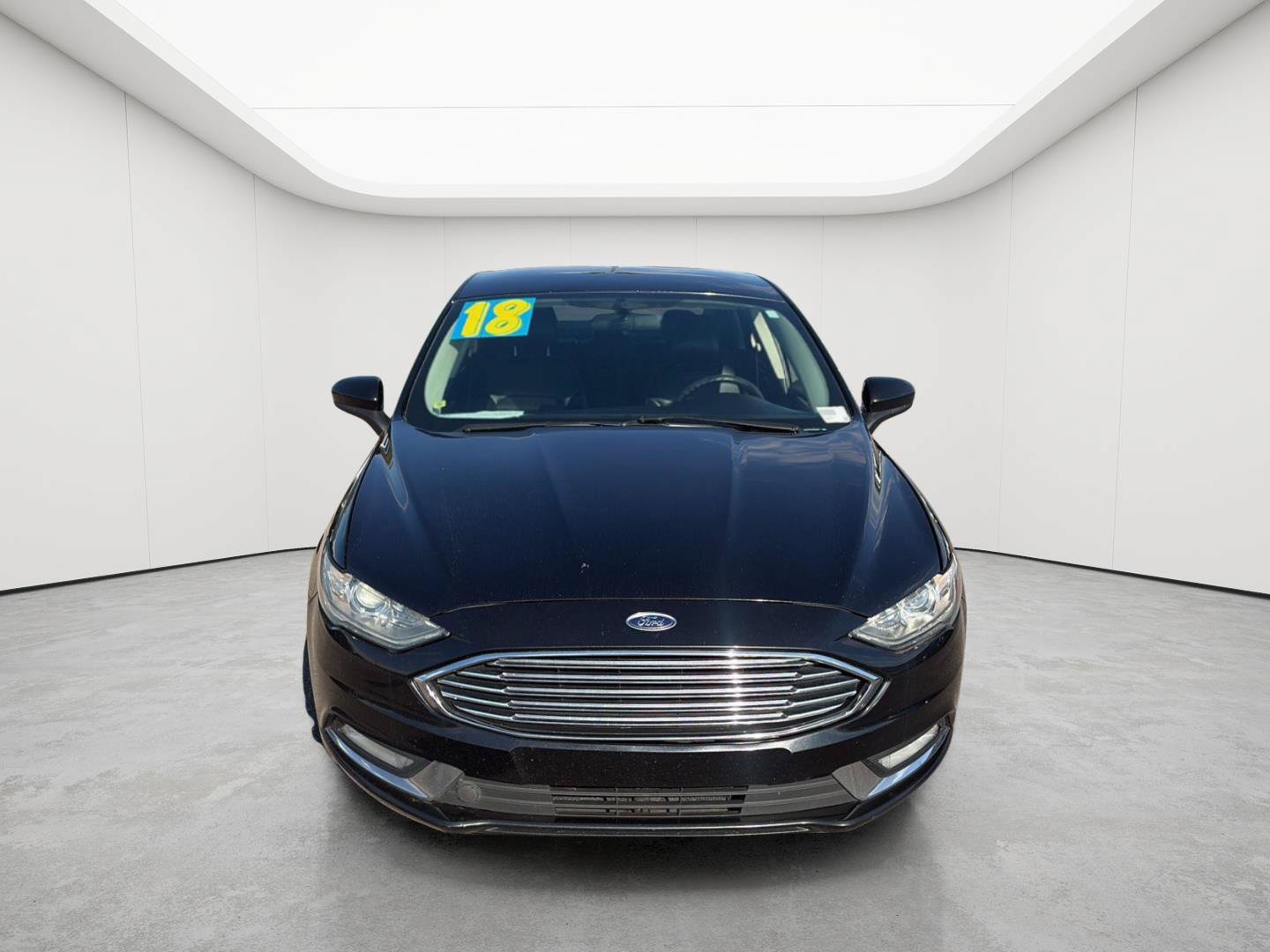 Used 2018 Ford Fusion SE w/ Equipment Group 201A AWD/4WD image 2