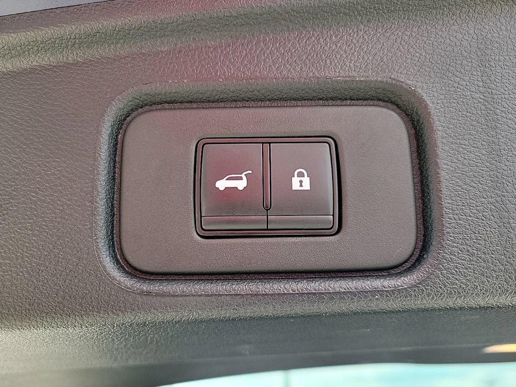 Used 2025 Nissan Pathfinder SL AWD/4WD image 31