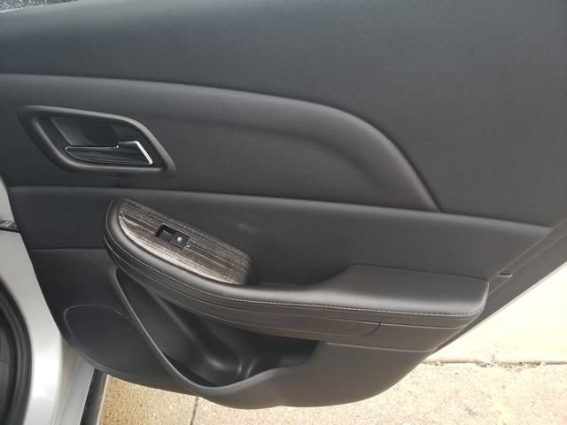 Used 2014 Chevrolet Malibu LT FWD image 18