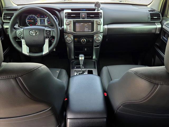 Used 2016 Toyota 4Runner SR5 RWD image 18