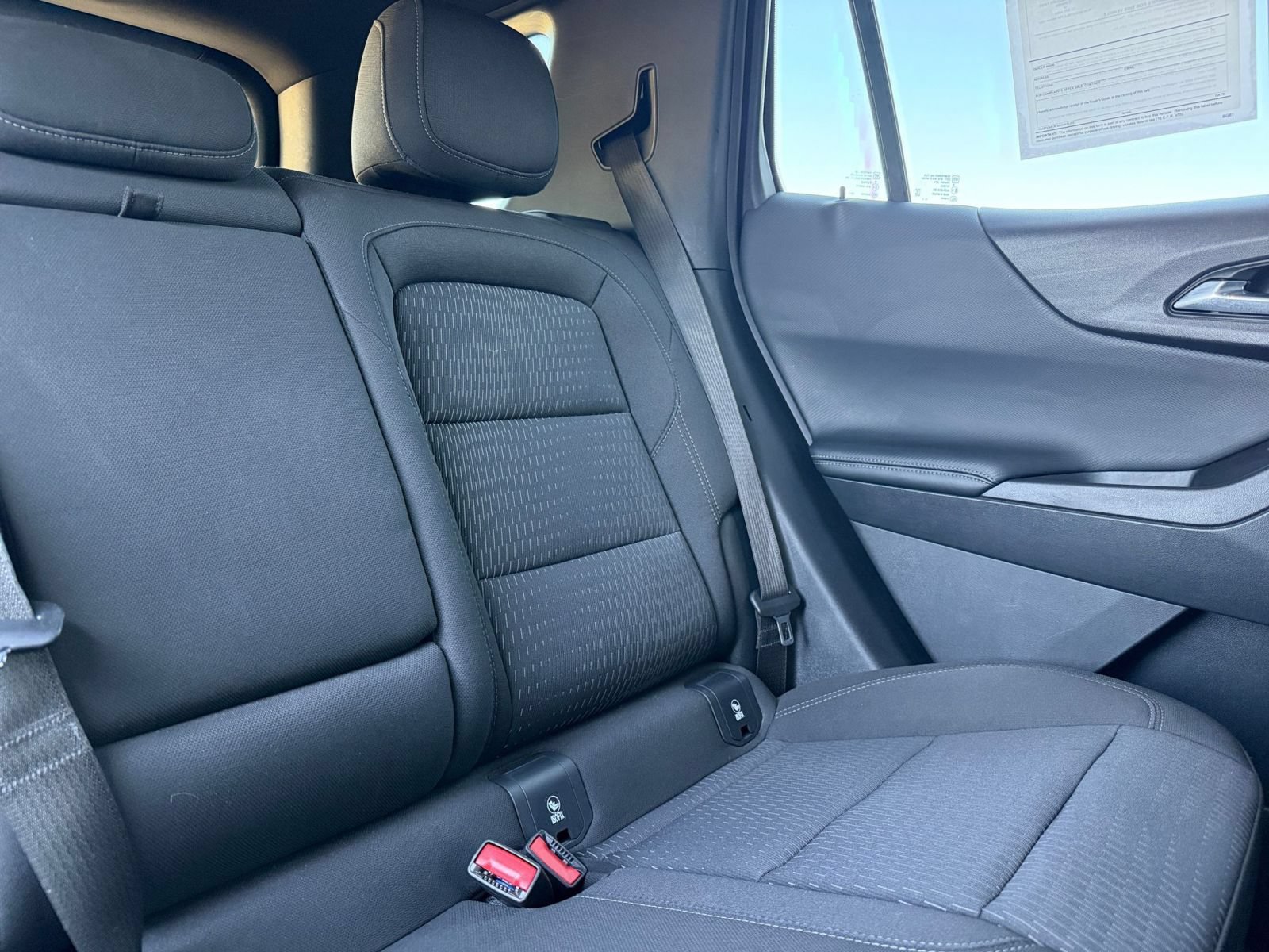 Used 2025 Chevrolet Equinox LT FWD image 37