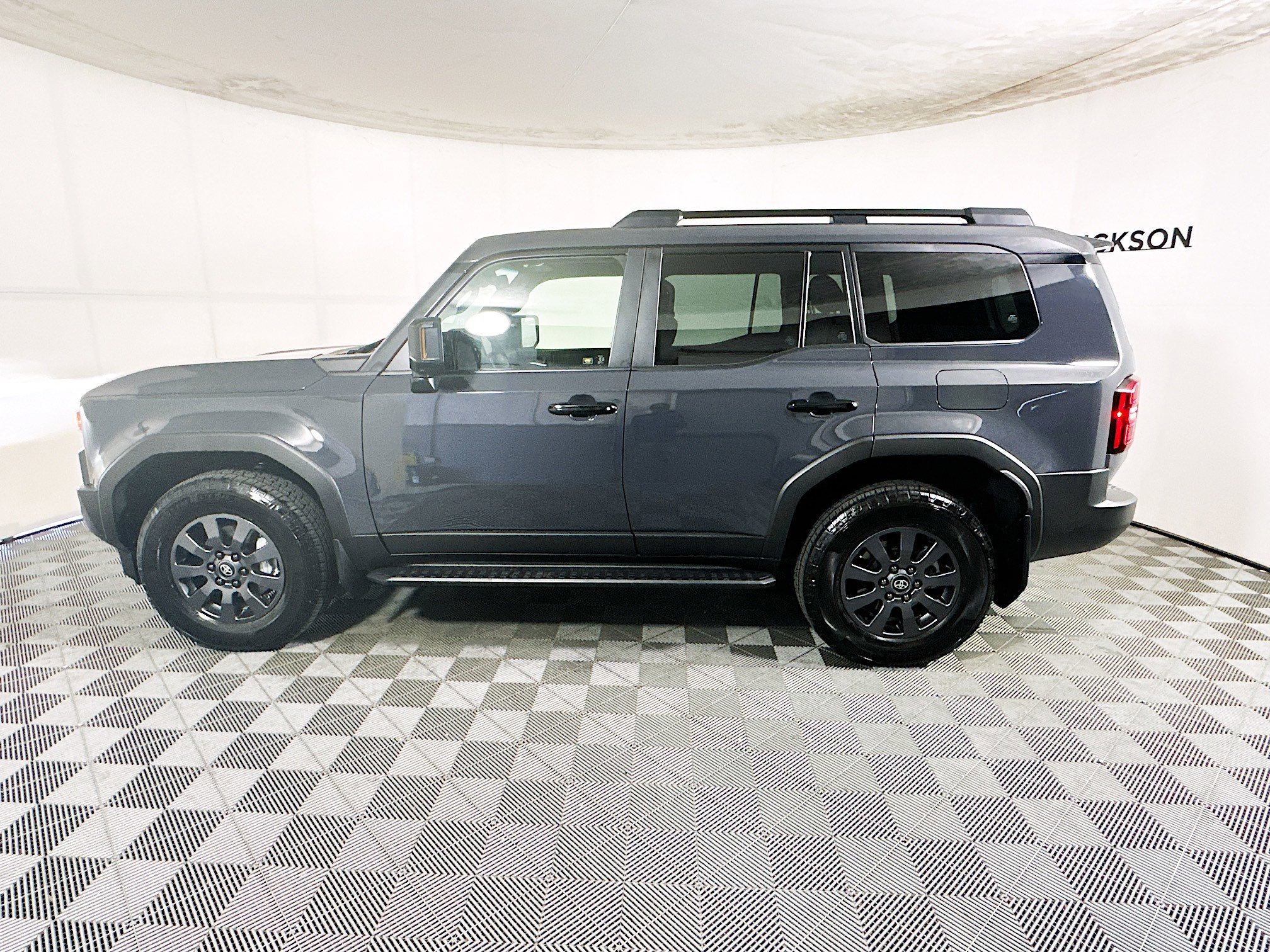 Certified 2025 Toyota Land Cruiser image 6