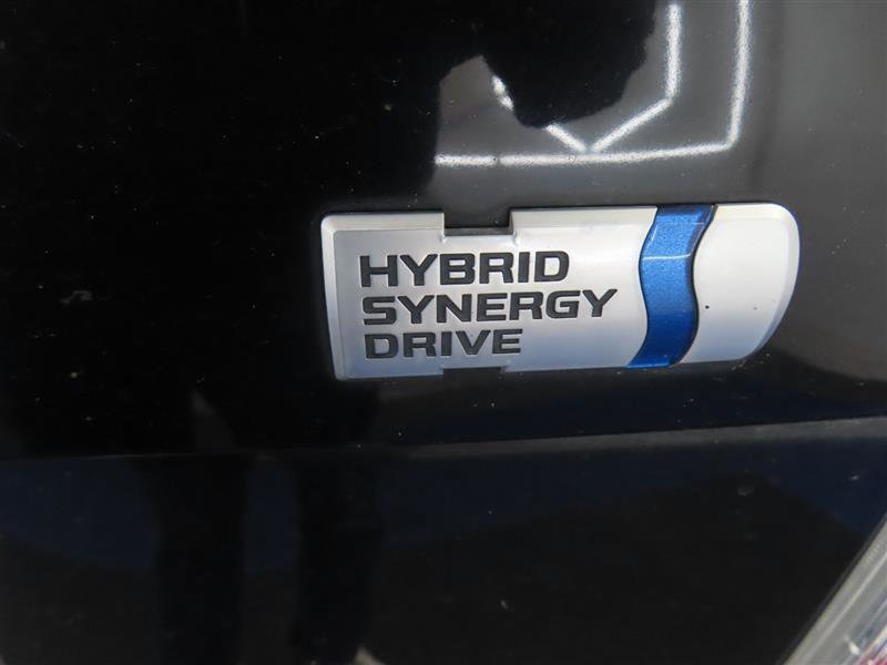 Used 2013 Toyota Prius Three image 8