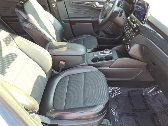 Used 2024 Ford Escape ST-Line image 25