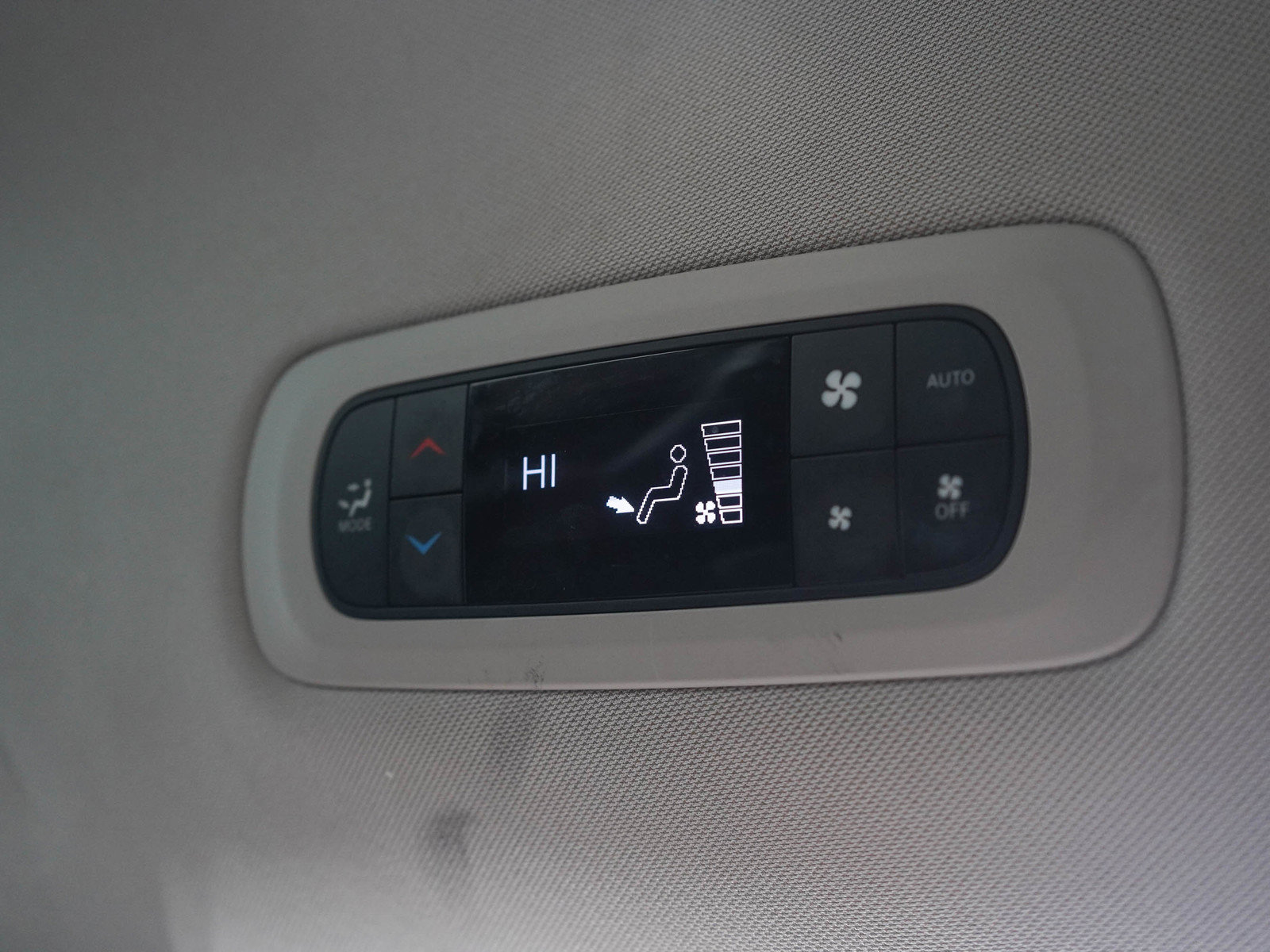 Used 2020 Chrysler Pacifica Touring-L Plus FWD image 17