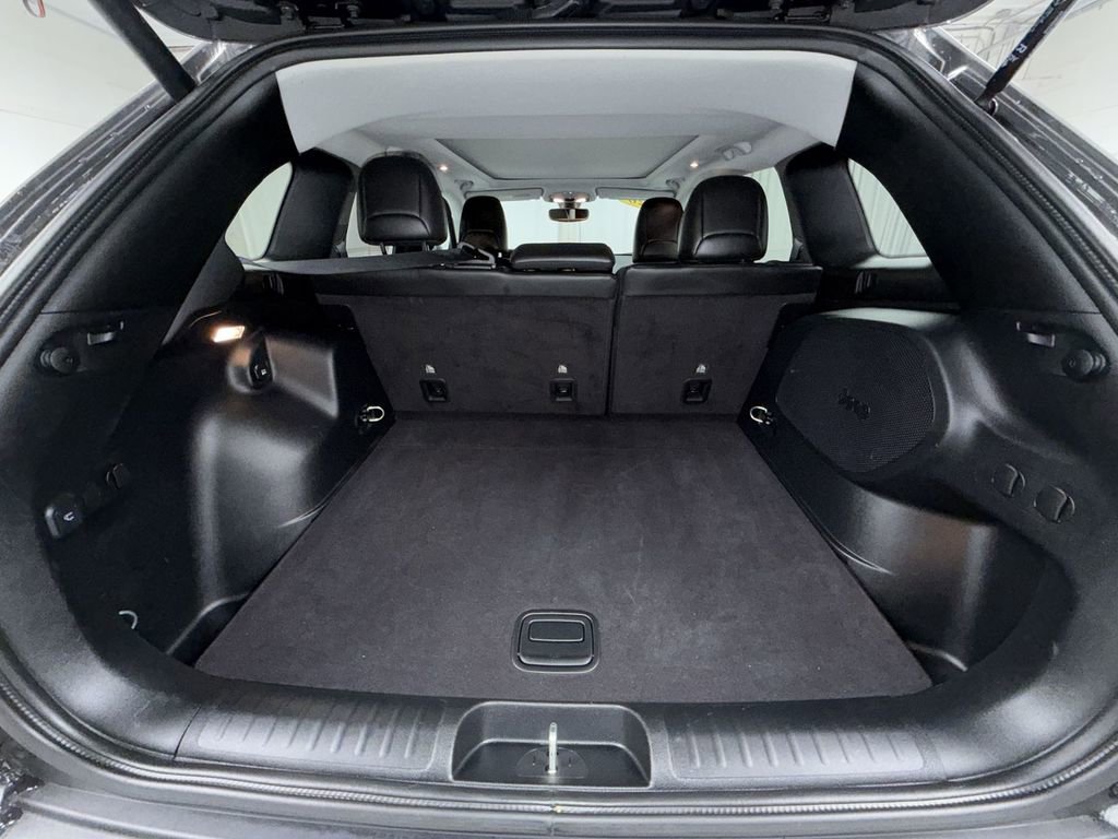 Used 2020 Jeep Cherokee Limited image 14