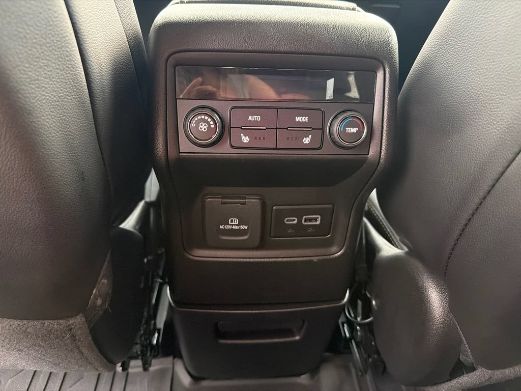 Used 2023 GMC Acadia SLT w/ Elevation Edition AWD/4WD image 19