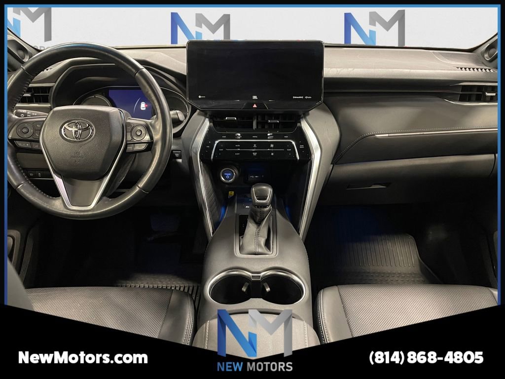 Used 2021 Toyota Venza XLE w/ Softex Package image 10