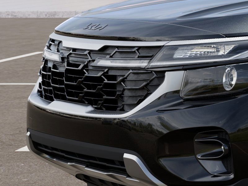 New 2025 Kia Seltos X-Line image 13